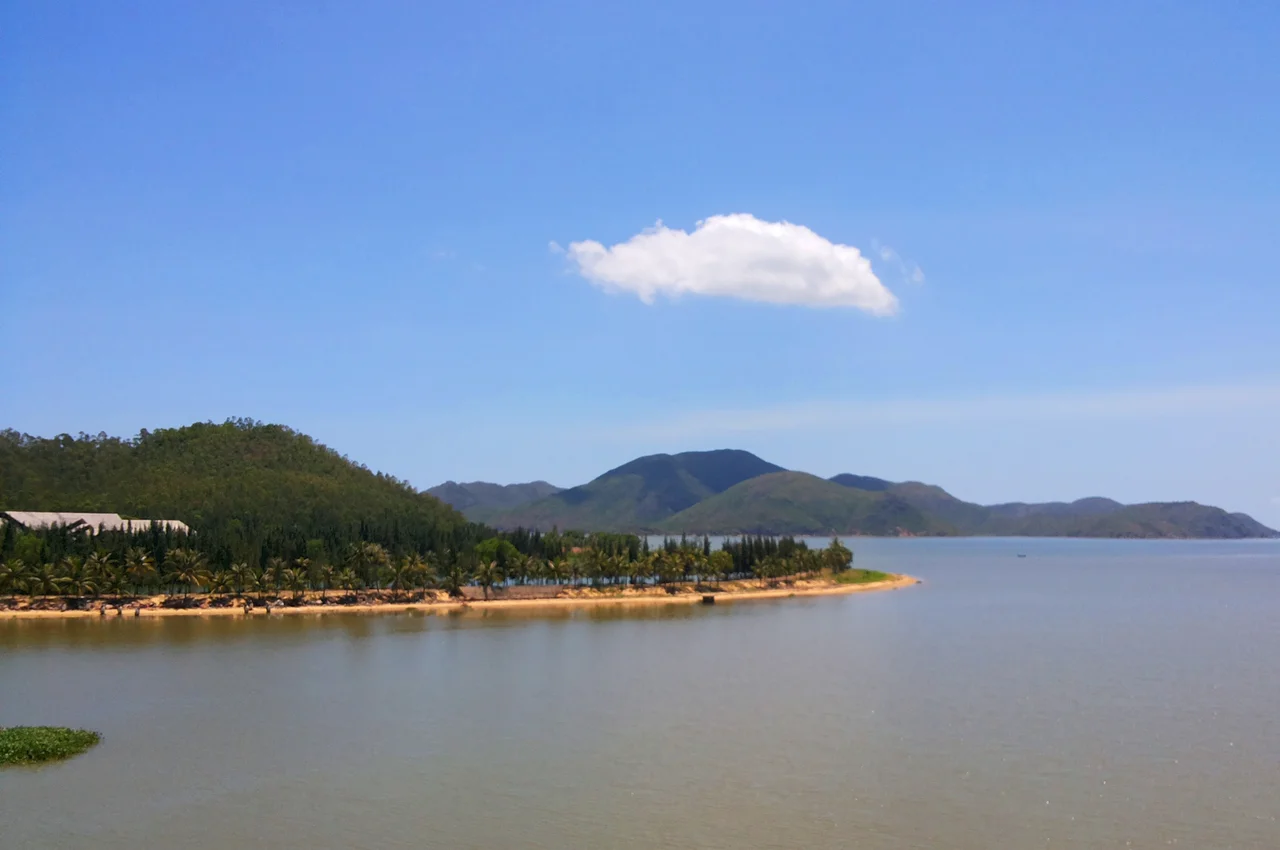 Đầm Thị Nại