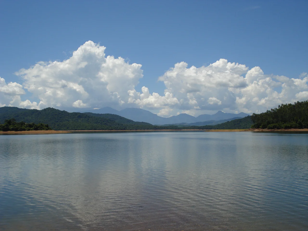 Phuninh Lake