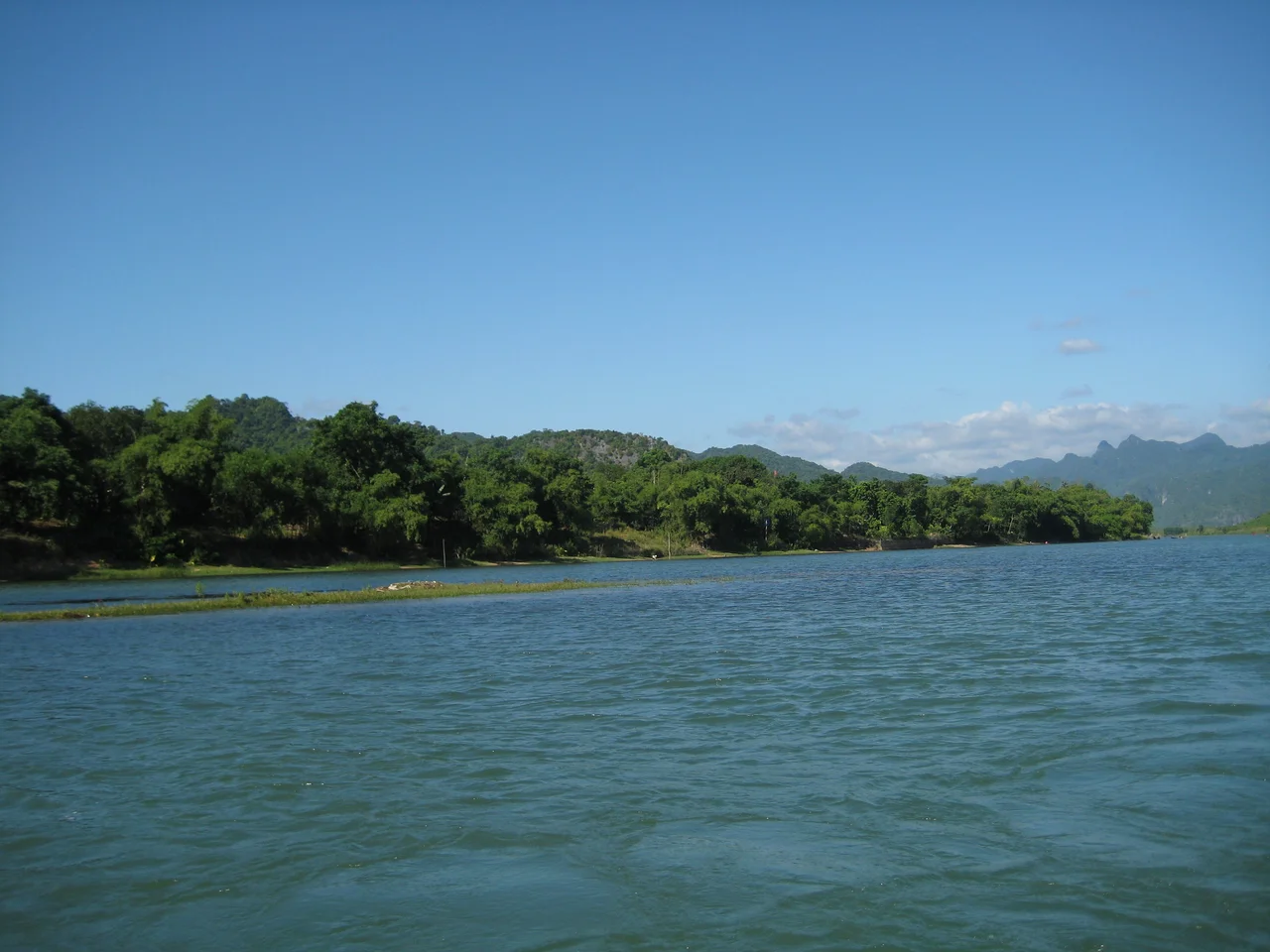 en:Son River (Vietnam) at Phong Nha Ke Bang National Park