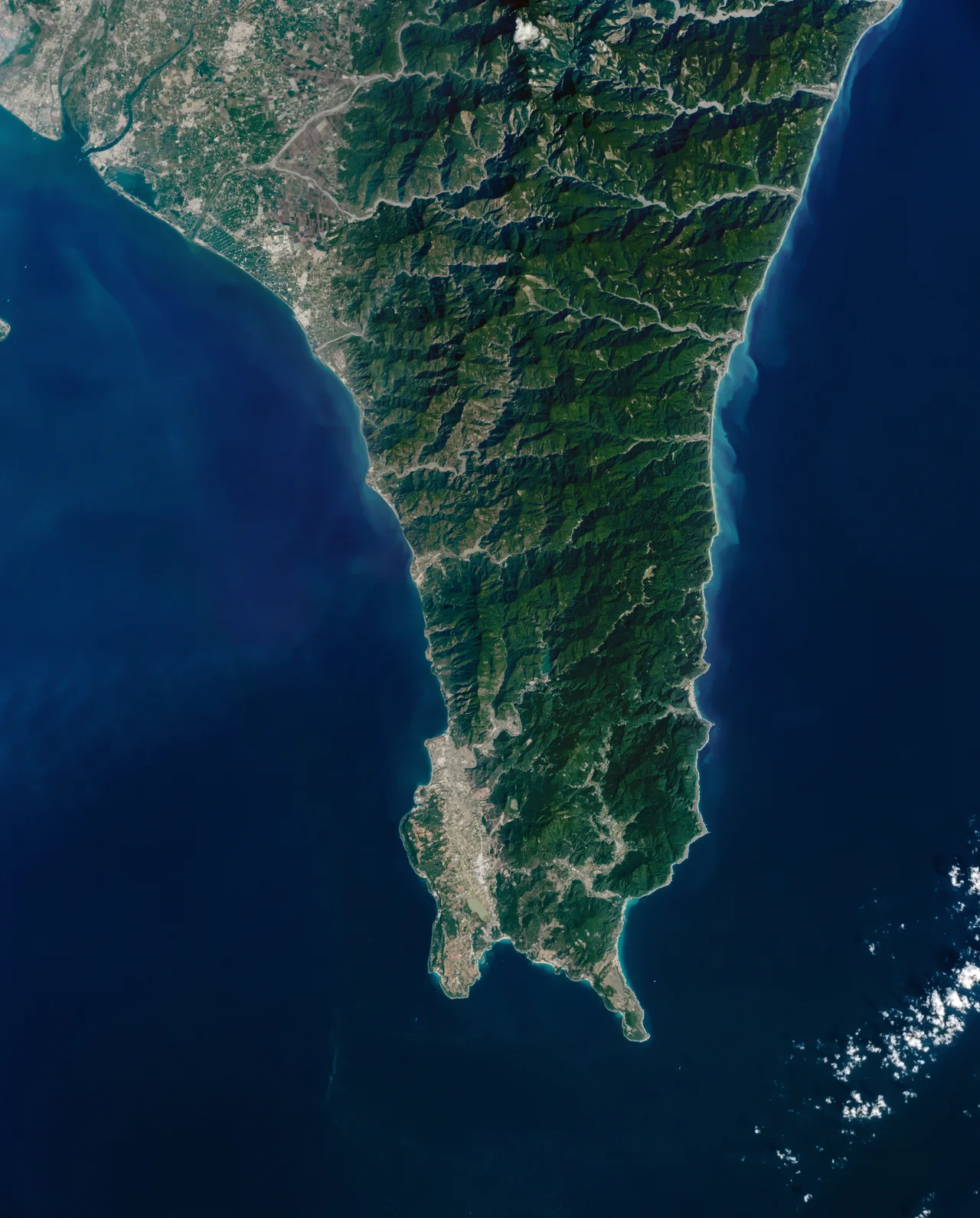 Mosaic of Hengchun Peninsula in southern Taiwan, combined with 2 images captured by the astronaut Soichi Noguchi of Expedition 64 on International Space Station from orbit on February 8th, 2021.