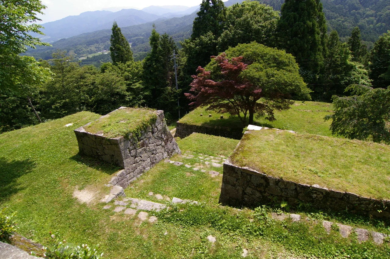 Iwamura Castle
(Agi Nakatsugawa City, Gifu Pref, Japan)