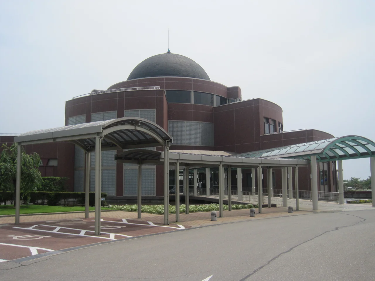 志賀原子力発電所のPR施設アリス館志賀(石川県羽咋郡志賀町)